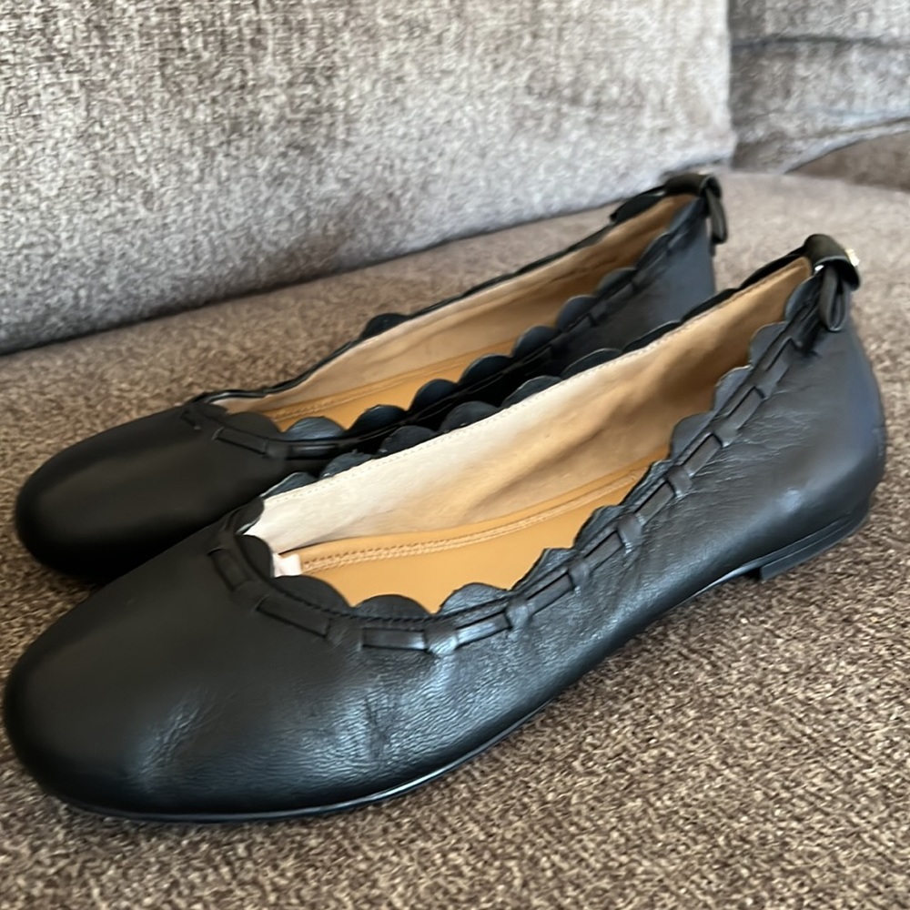 Jack Rogers Scalped Ballet Flats
Black Leather size 8
